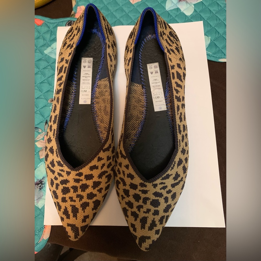 Rothy’s Leopard size 11 without insoles….